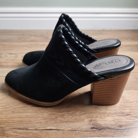 Women's Eurosoft by Sofft Sandy Suede Mule Black Size 7 - Picture 2 of 10